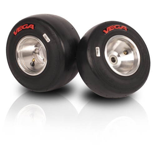 TRAIN PNEUS COMPLET VEGA M1
